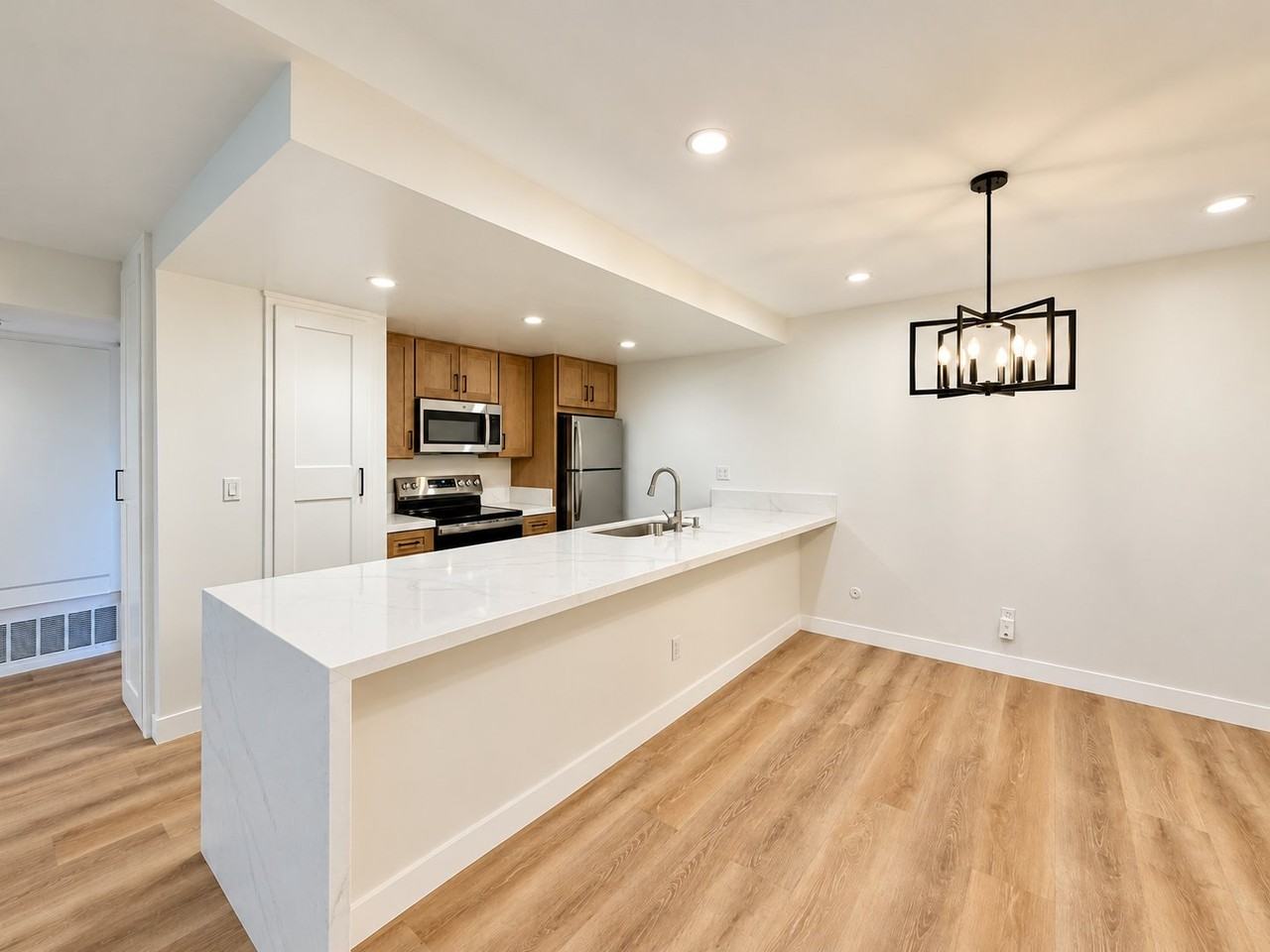 6049 Rancho Mission Rd #202 - Photo 7 of 25