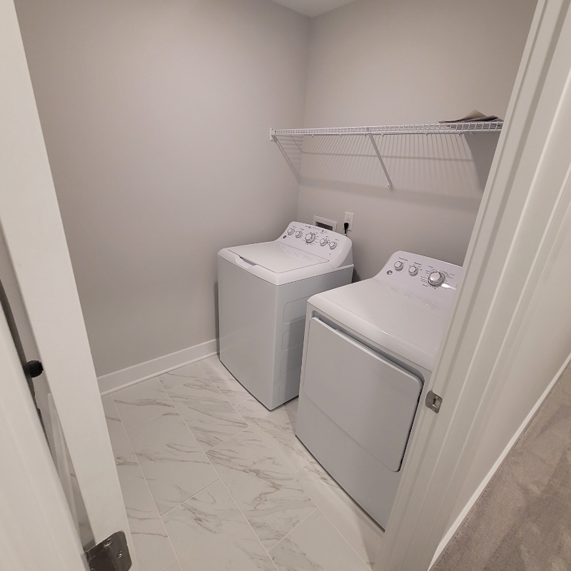 4584 Mixson Ave #C - Photo 7 of 15