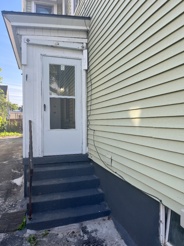 1023 Wager St #1stFL - Photo 2 of 11