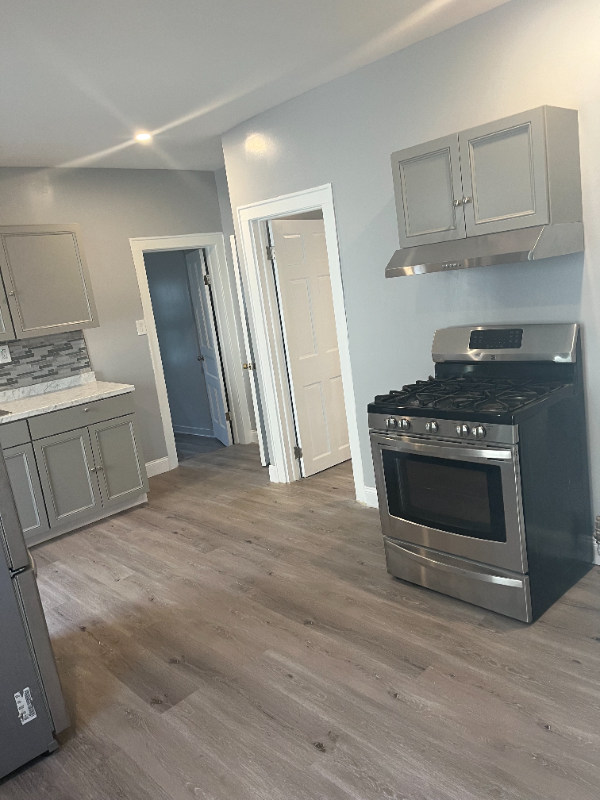 1023 Wager St #1stFL - Photo 4 of 11