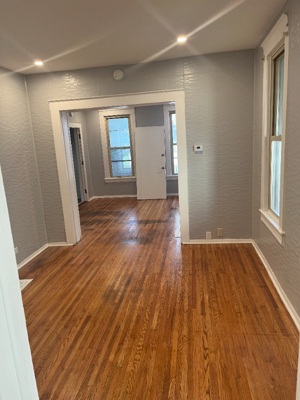 1023 Wager St #1stFL - Photo 5 of 11