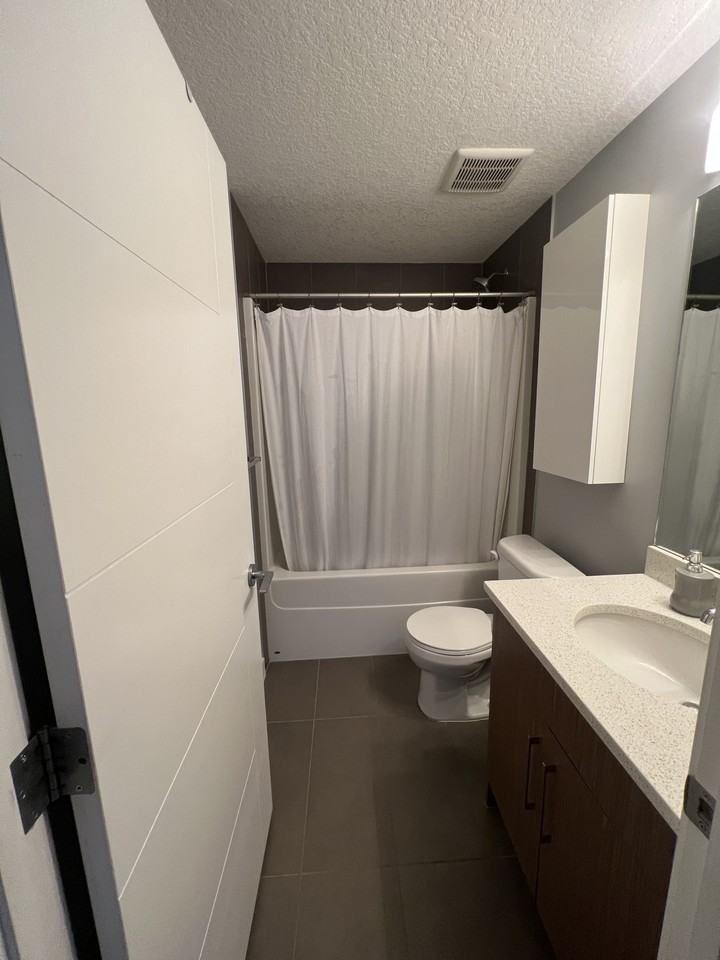 605 17 Avenue Northwest - Photo 6 of 17