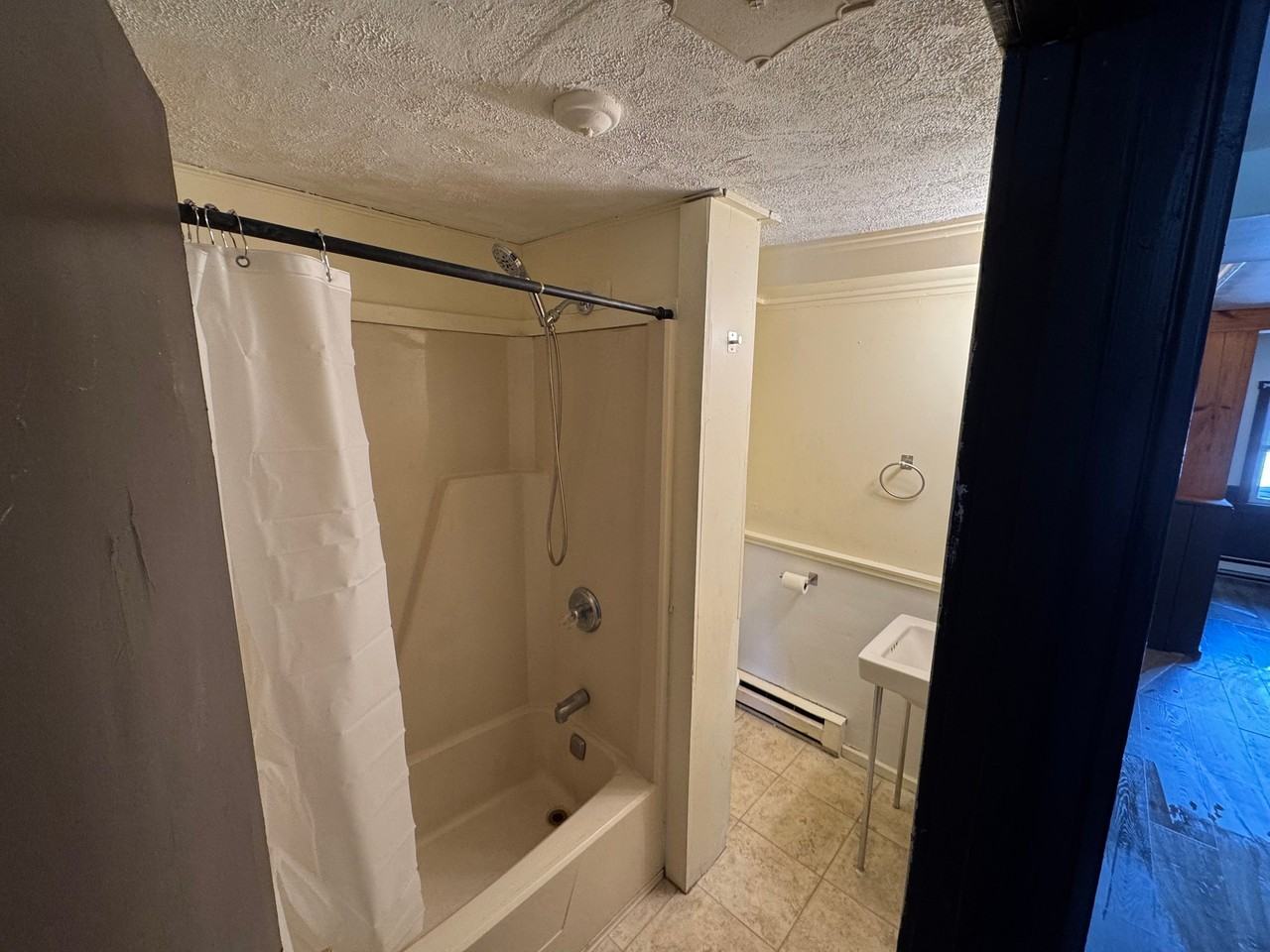 319 Main St #2 - Photo 4 of 4