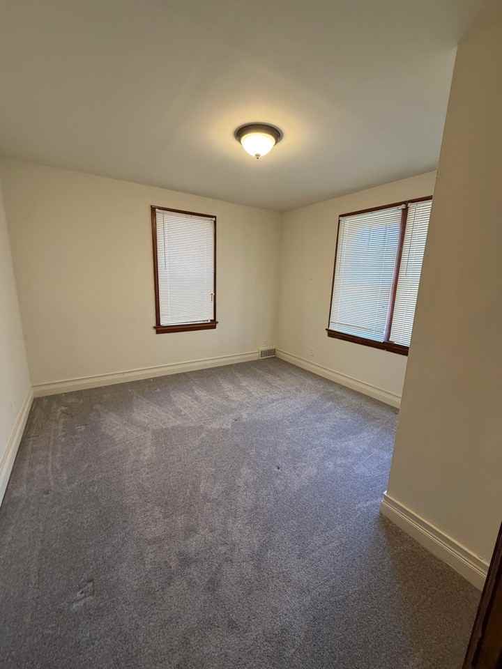 103 Jefferson Ave #B - Photo 7 of 13