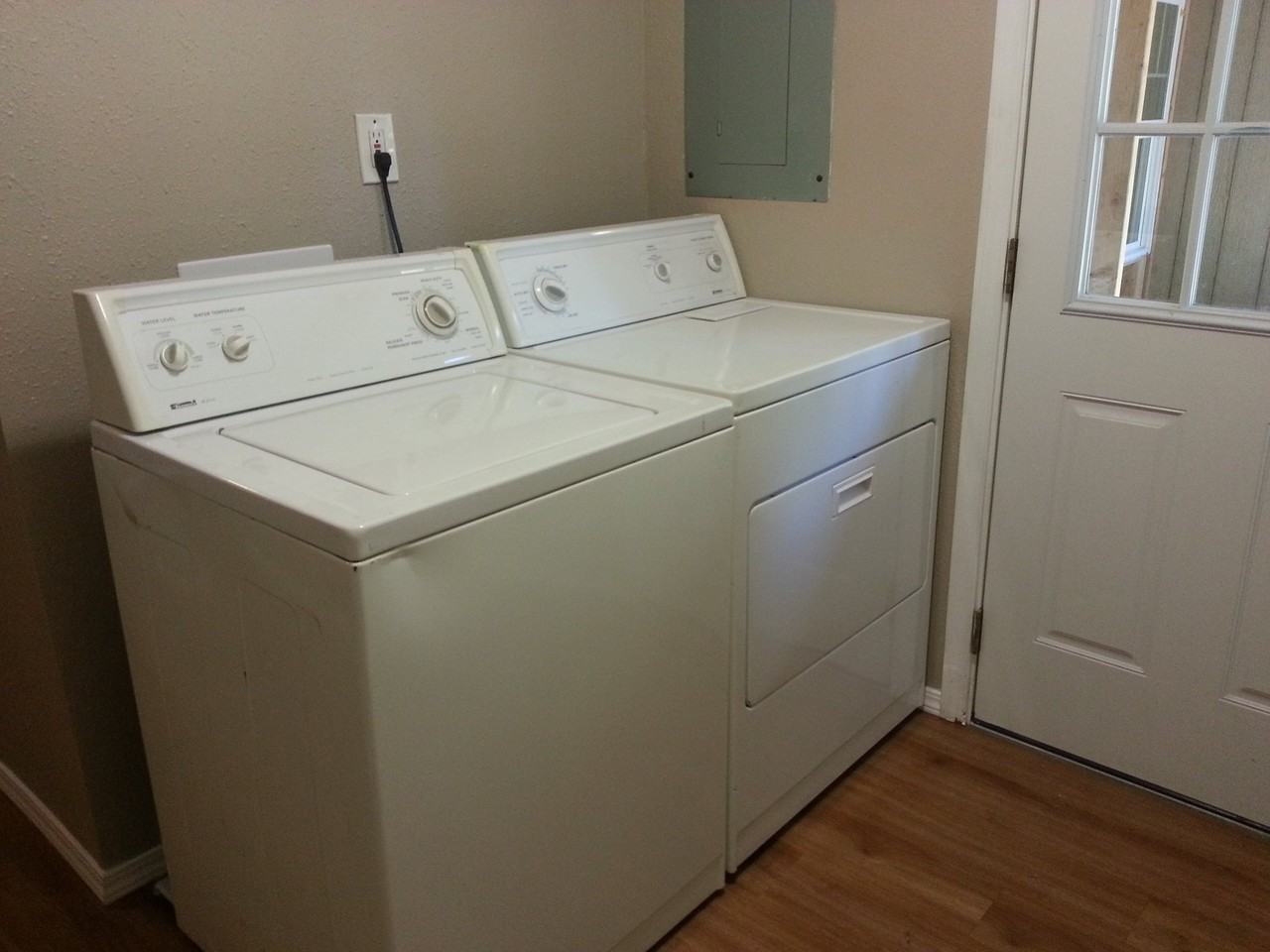 1475 Sw 53rd St Apt A - Photo 7 of 10