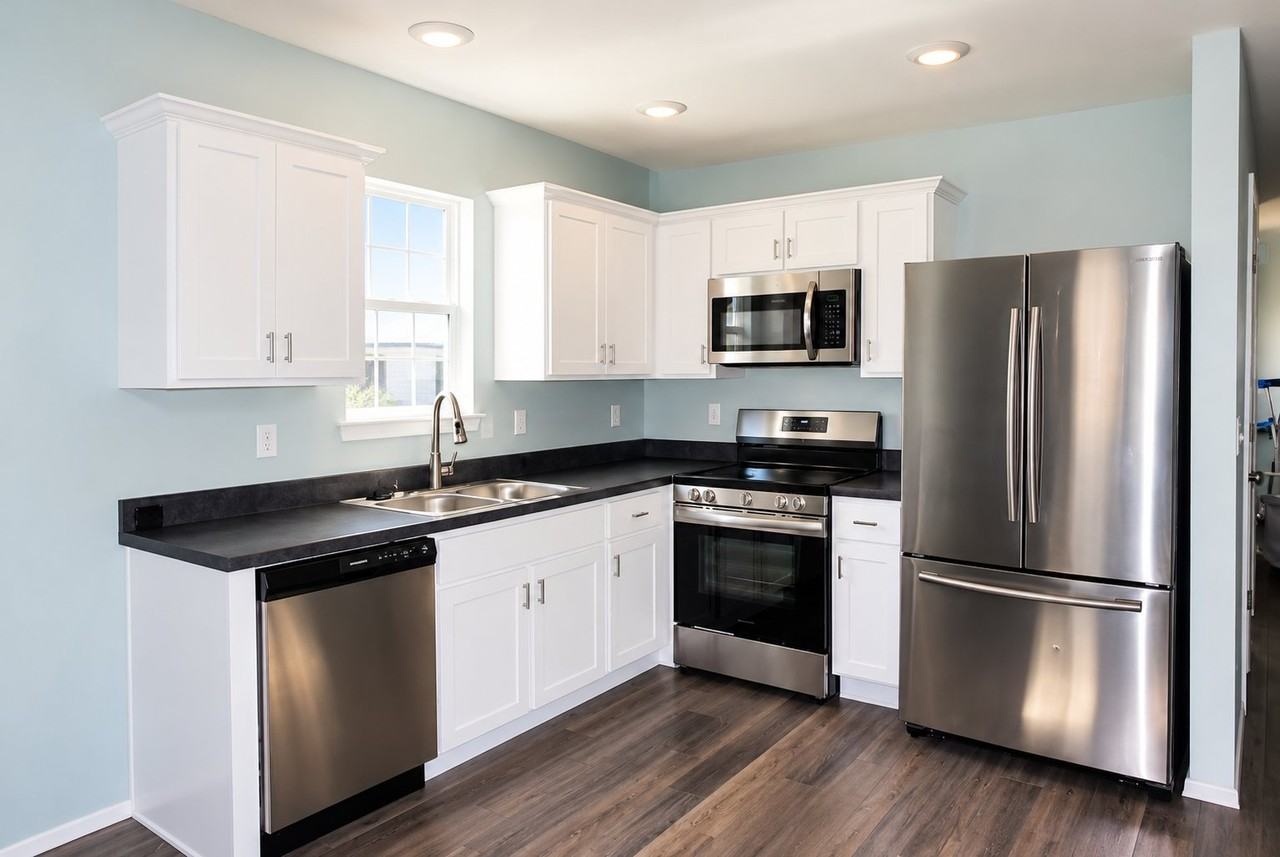 1603 S Blandford St - Photo 4 of 11