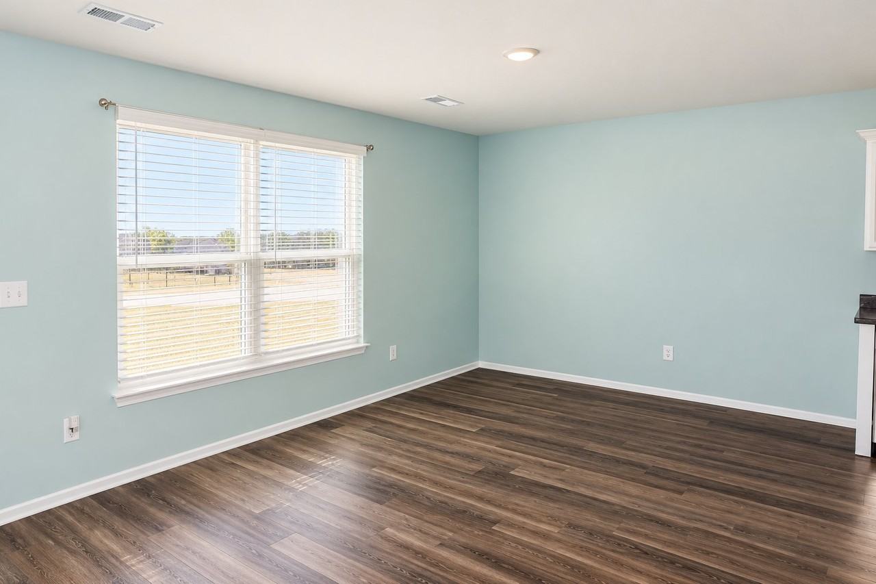 1603 S Blandford St - Photo 5 of 11
