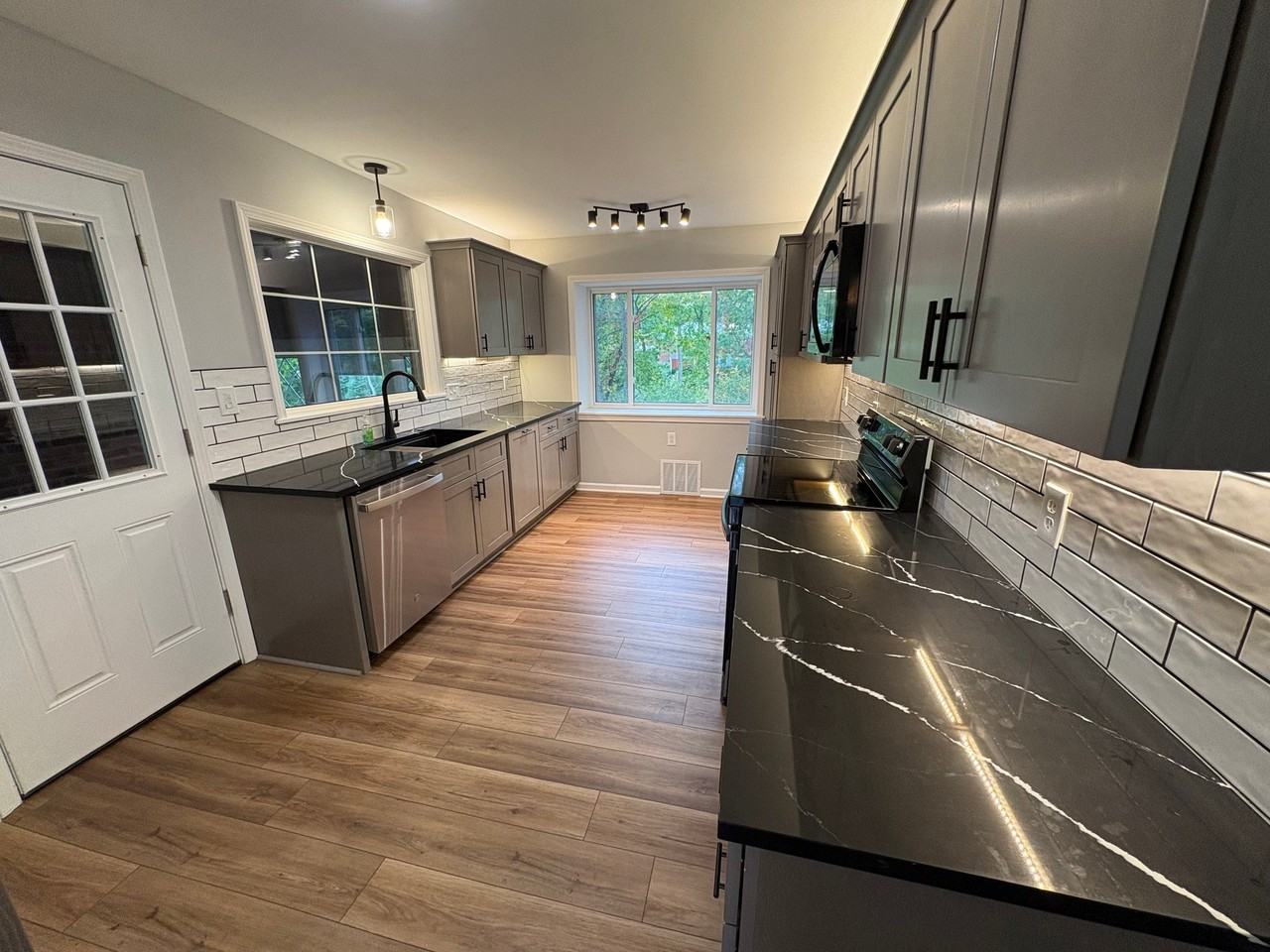 6524 E Pleasant Valley Rd - Photo 2 of 17