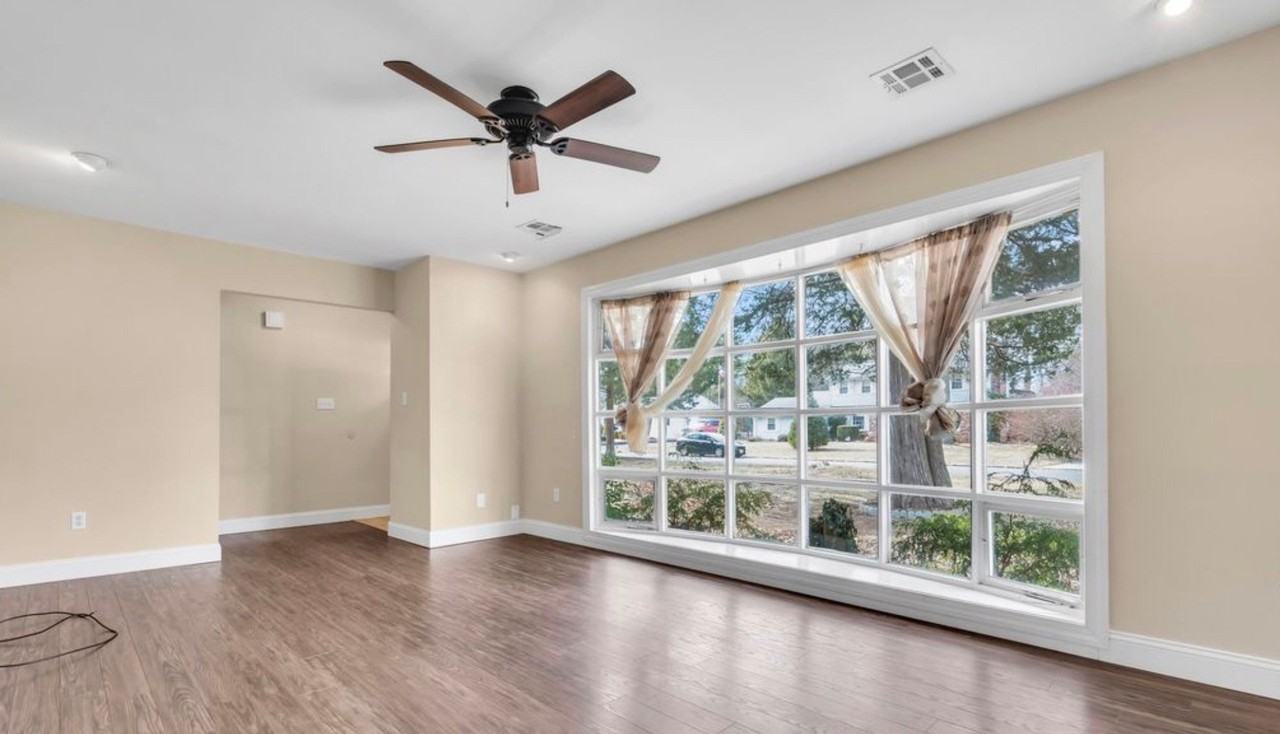 12 Pinehurst Dr - Photo 2 of 19