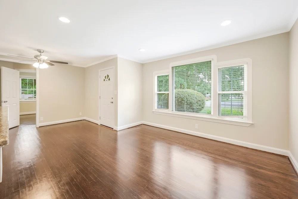 2438 Autumn Dr - Photo 2 of 13