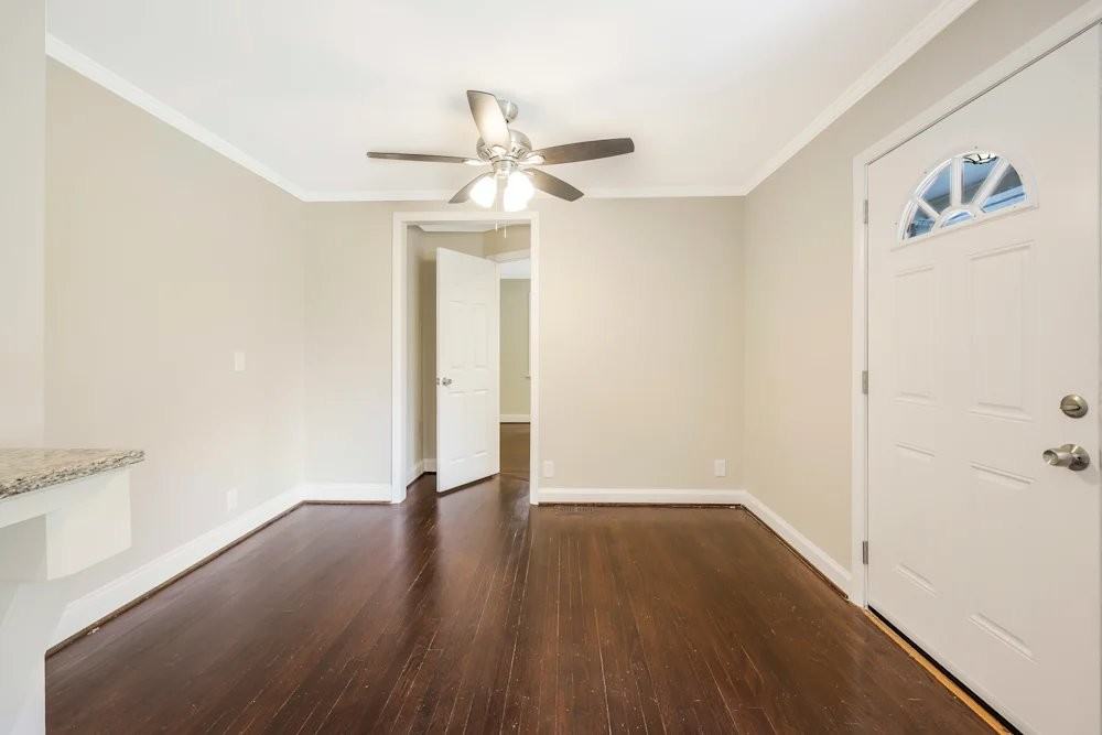 2438 Autumn Dr - Photo 5 of 13