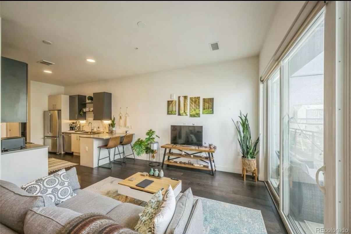 2525 Arapahoe St #213 - Photo 2 of 19