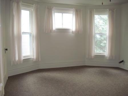 266 1/2 E Sanborn St - Photo 7 of 12