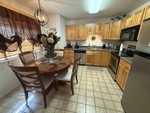 510 E Main St #1stFL - Photo 6 of 13