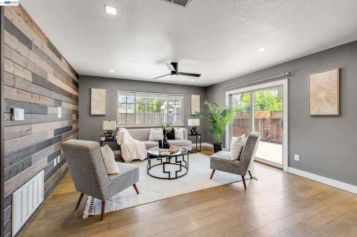 1158 Polson Cir - Photo 4 of 20