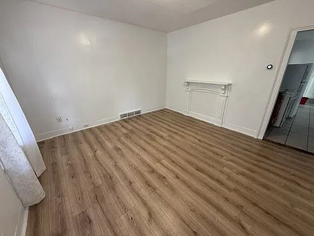 178 Wardwell St #178 - Photo 4 of 18