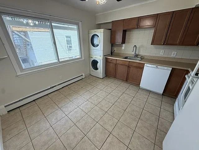 178 Wardwell St #178 - Photo 6 of 18