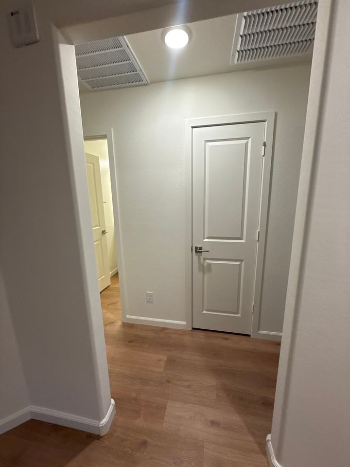 1275 Helsing Rd - Photo 5 of 20