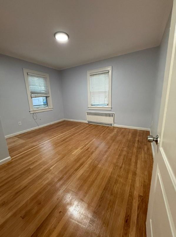 290 Roberts Ave - Photo 3 of 10