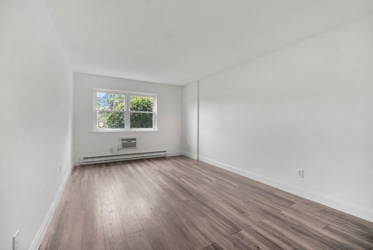 798 Eves Dr #3F - Photo 4 of 20