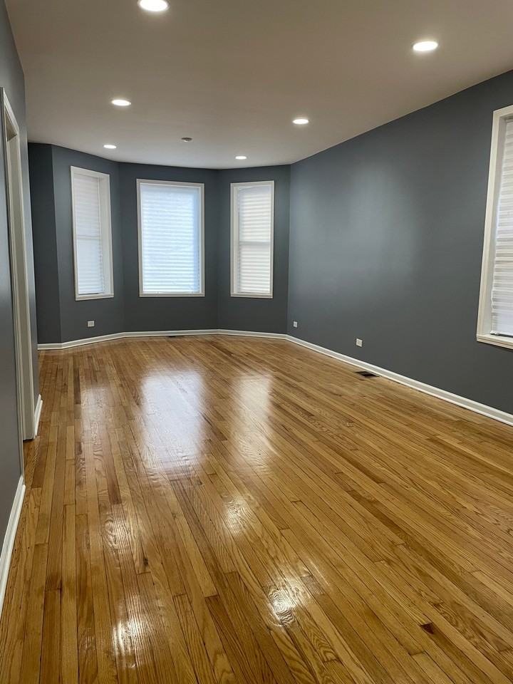 5924 S Rockwell St #1 - Photo 2 of 7