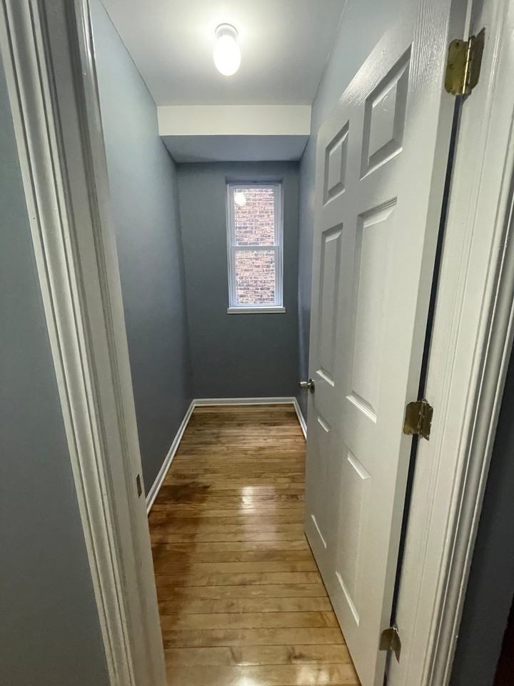 5924 S Rockwell St #1 - Photo 5 of 7