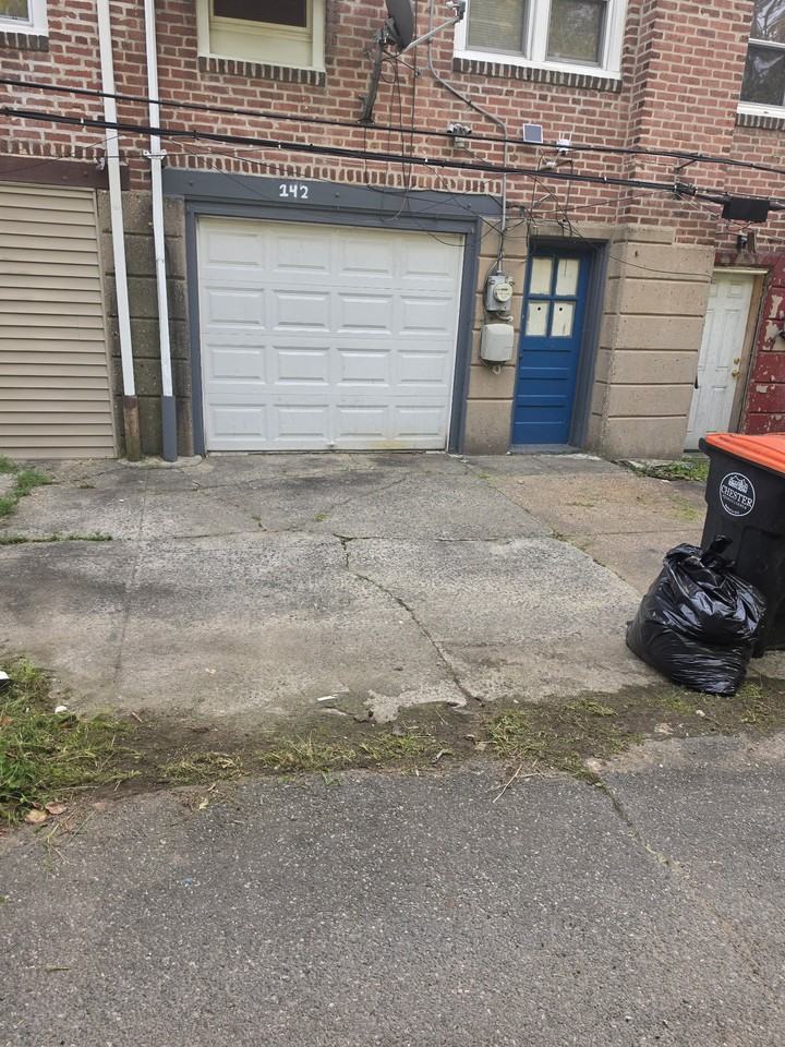 142 W 21st St - Photo 2 of 20