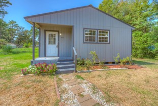 415 E Sherwood Dr #1 - Photo 1 of 1