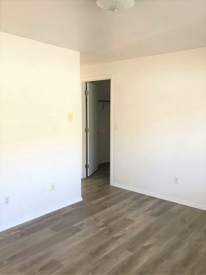 1308 Ledwich Avenue, Unit 2 - Photo 5 of 6