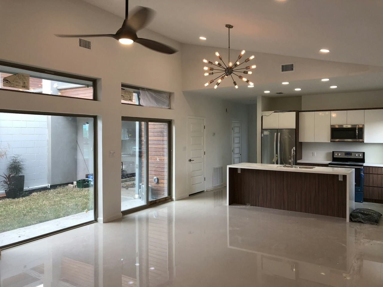 604 Camelot Drive - Photo 7 of 36