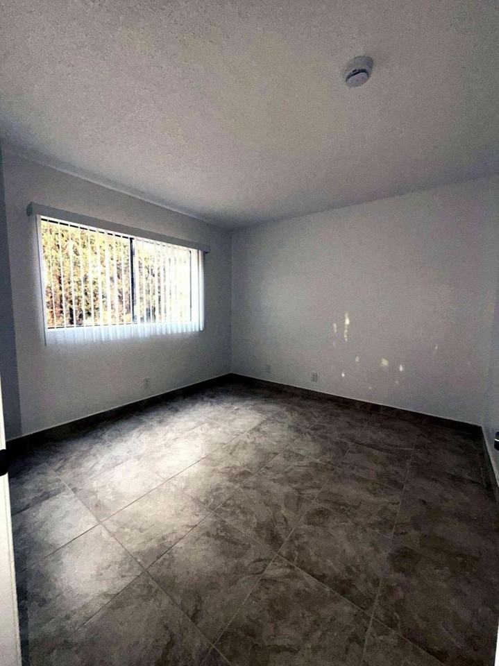 13490 Foothill Blvd - Photo 6 of 10