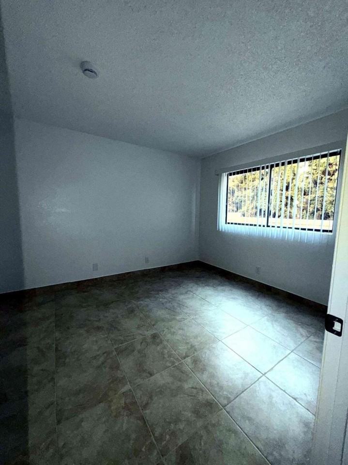 13490 Foothill Blvd - Photo 7 of 10