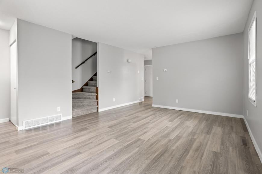 709 26th St N - Photo 4 of 10