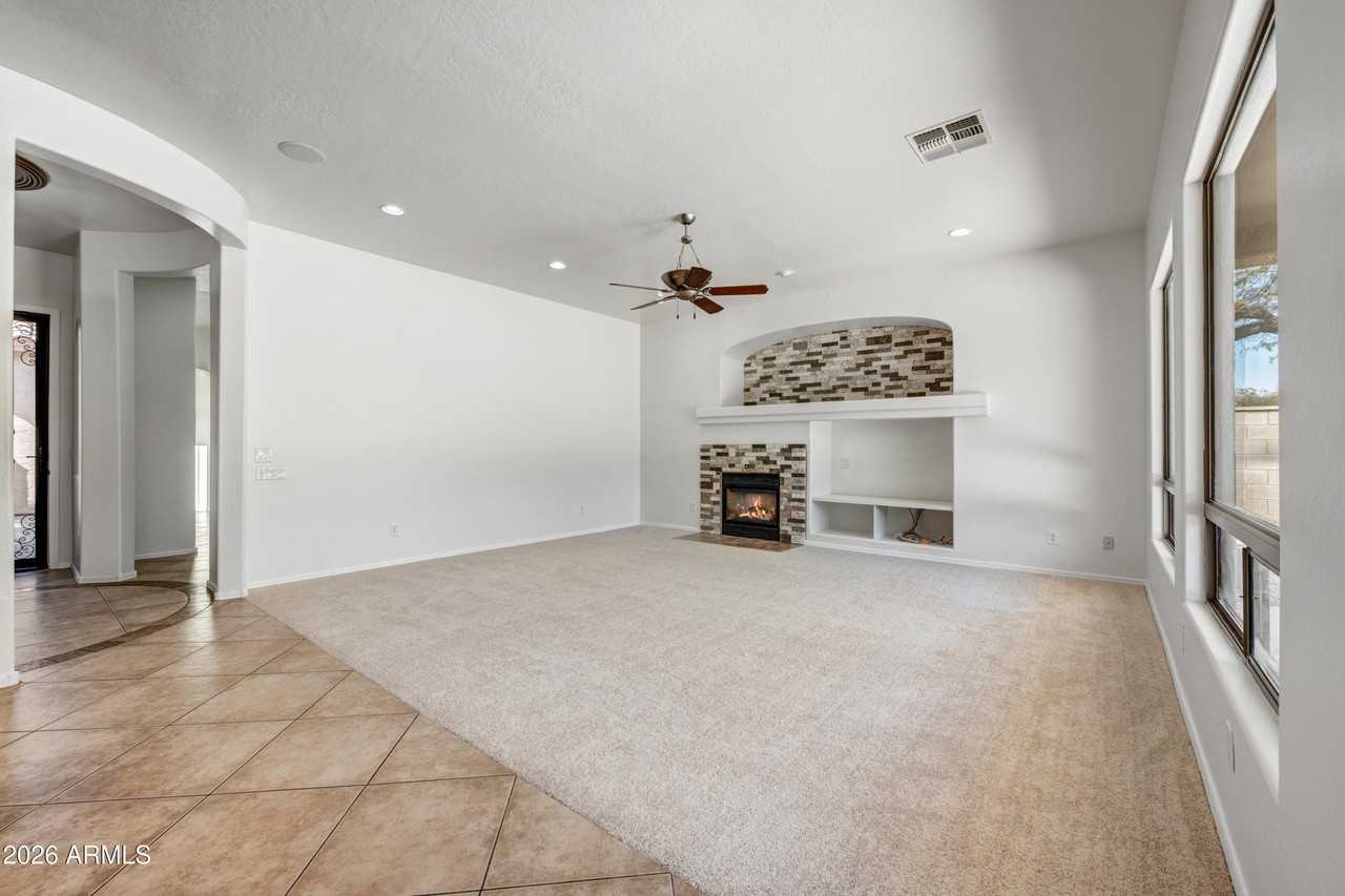 35513 N 31st Dr - Photo 5 of 22