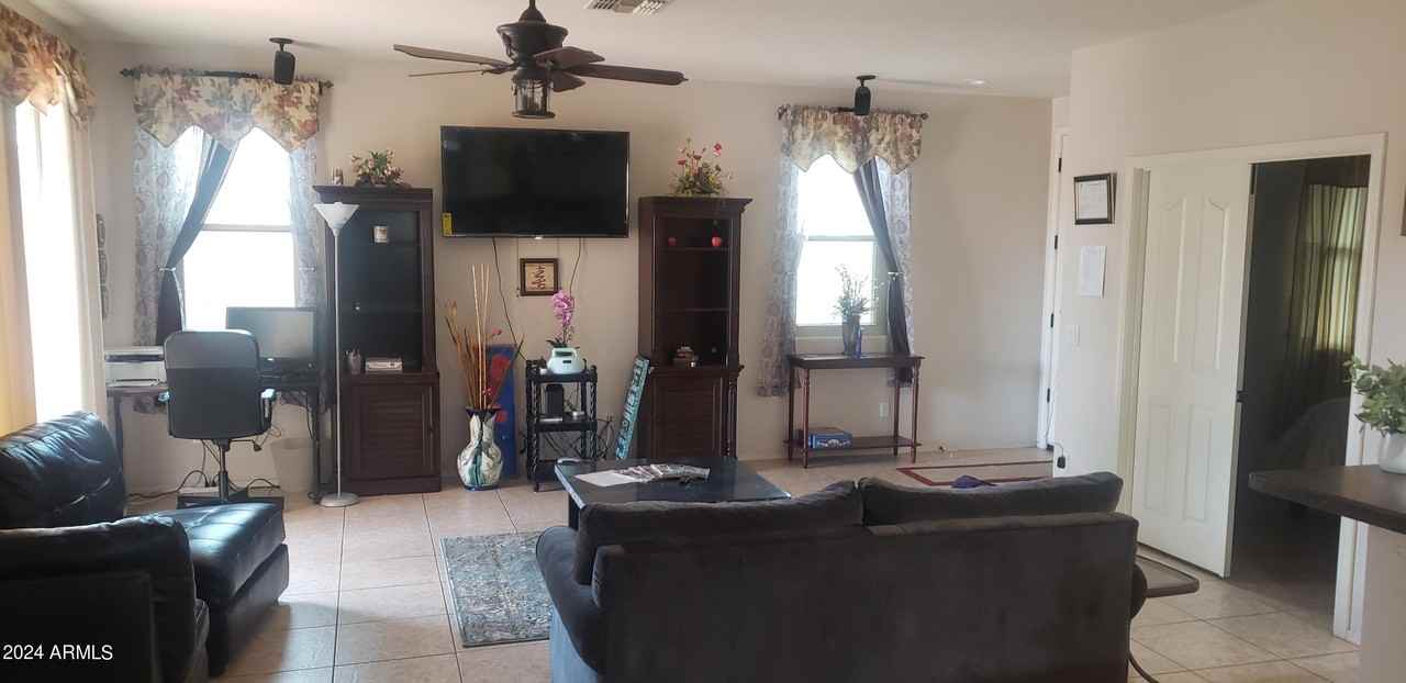 7357 W Valencia Dr - Photo 2 of 17