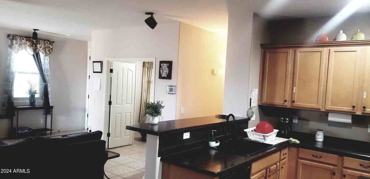 7357 W Valencia Dr - Photo 4 of 17