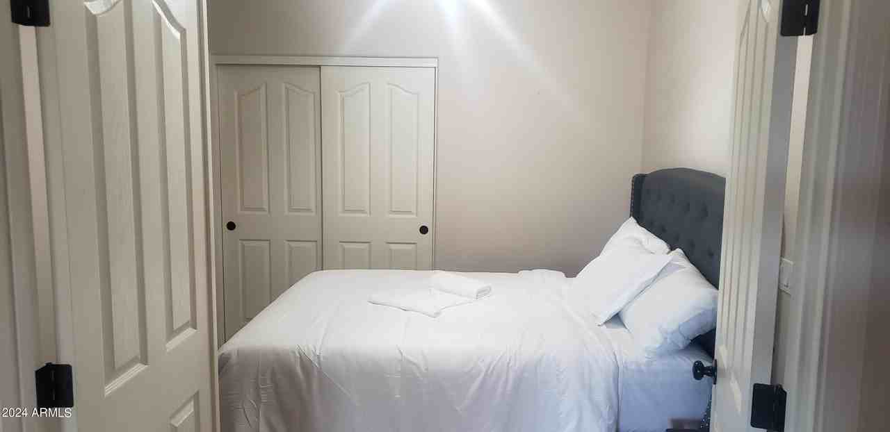 7357 W Valencia Dr - Photo 6 of 17