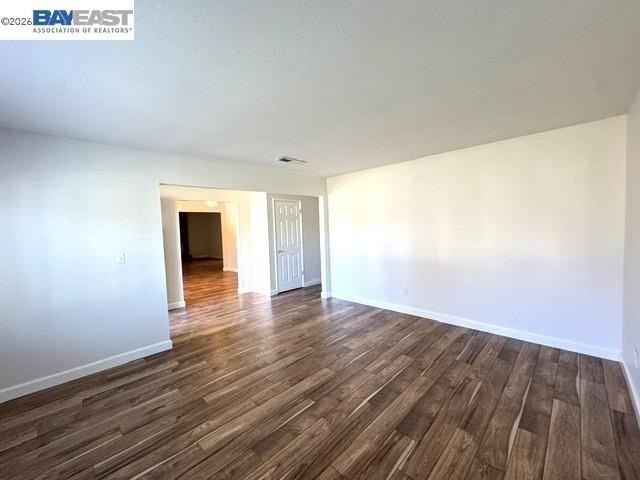 300 Kingsley Pl - Photo 4 of 19