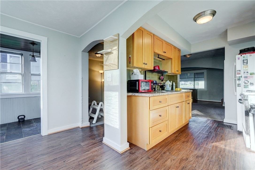 5008 Saint Paul Blvd - Photo 7 of 39