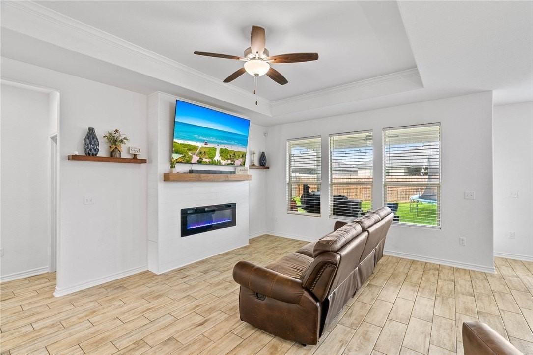 1016 Ocean Breeze - Photo 3 of 20