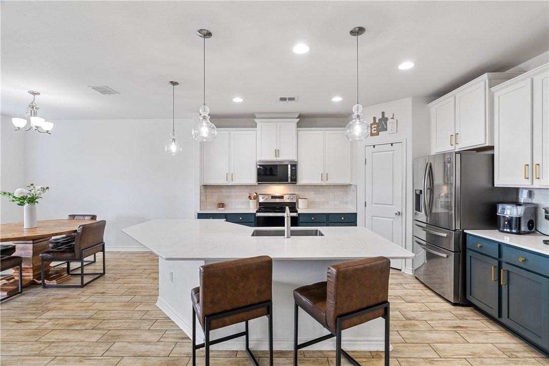 1016 Ocean Breeze - Photo 5 of 20