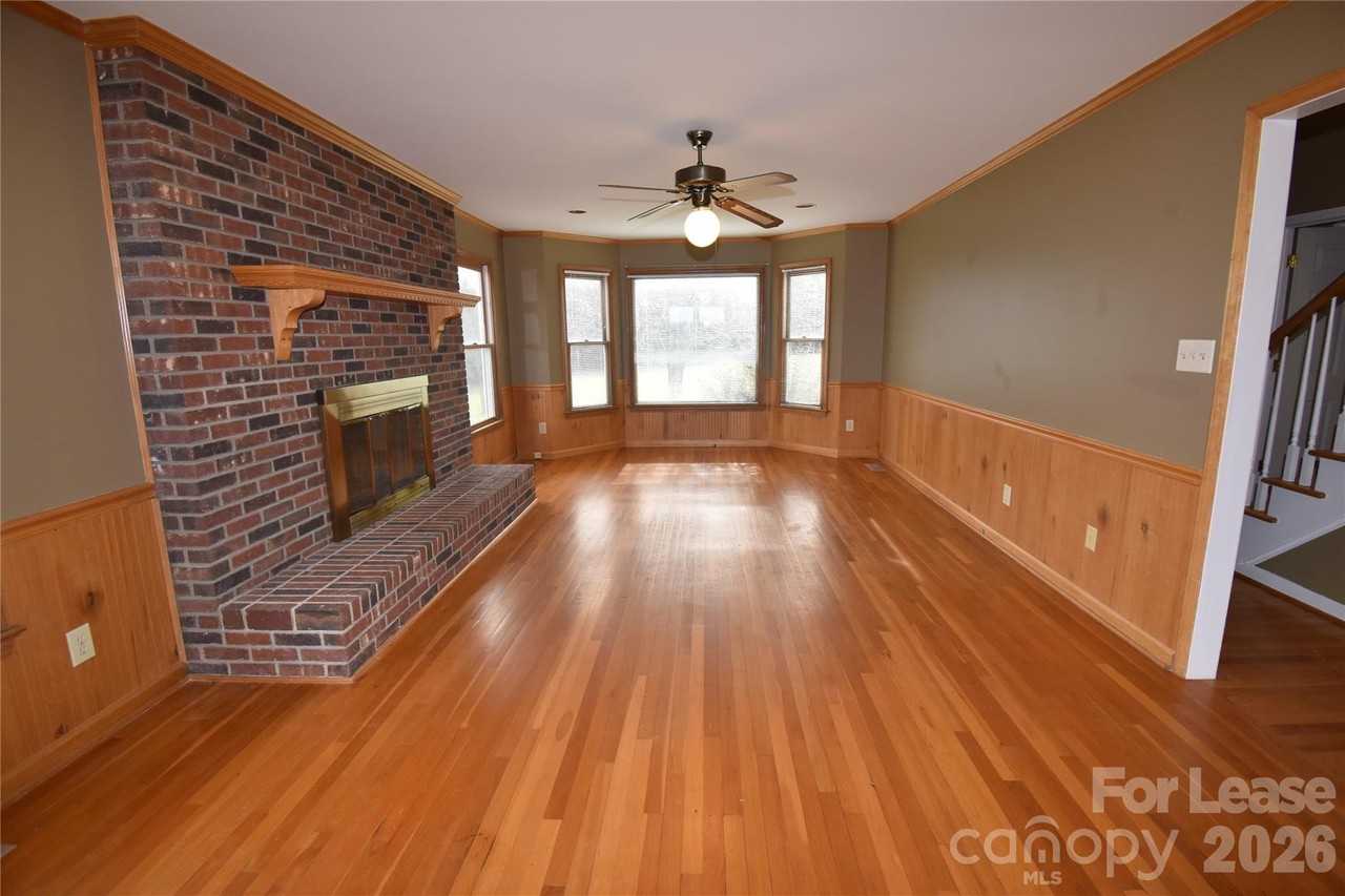 3377 Paul Heavner Ln - Photo 3 of 41