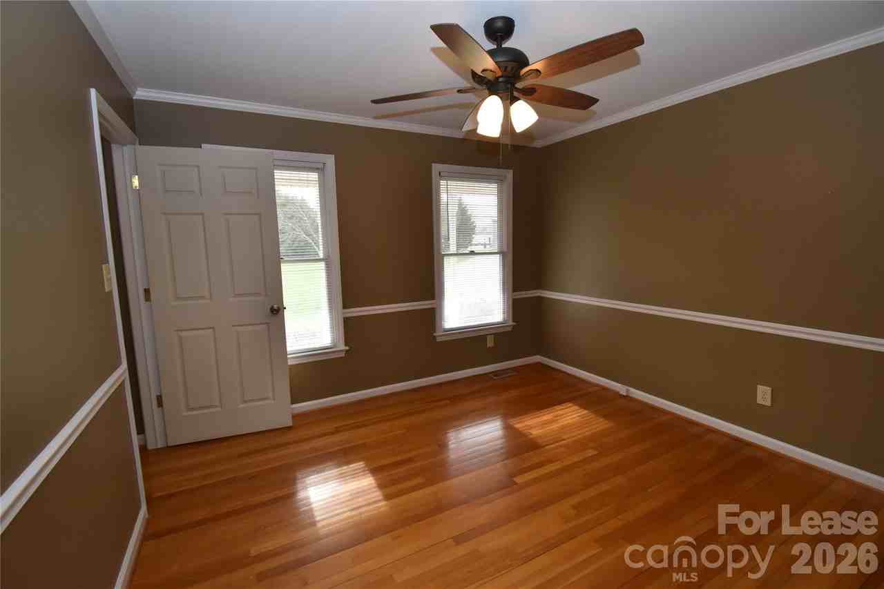 3377 Paul Heavner Ln - Photo 5 of 41