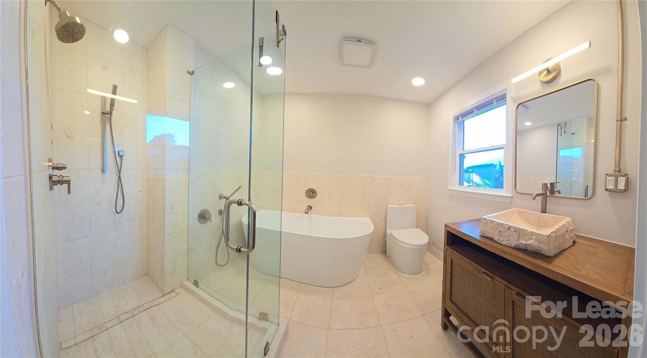 111 Potts St - Photo 6 of 10