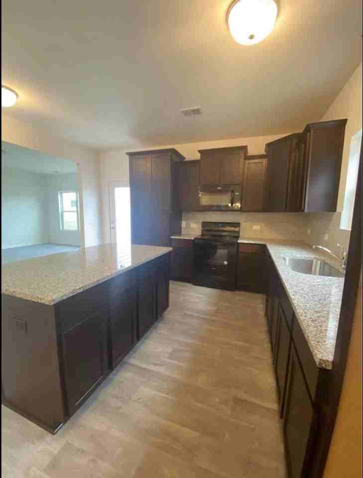 460 Fox Sparrow Ct - Photo 3 of 8