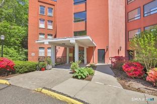 222 Williams St E #407 - Photo 1 of 1