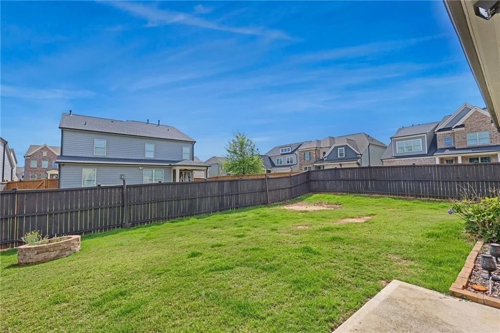 1650 Albion Dr - Photo 4 of 41