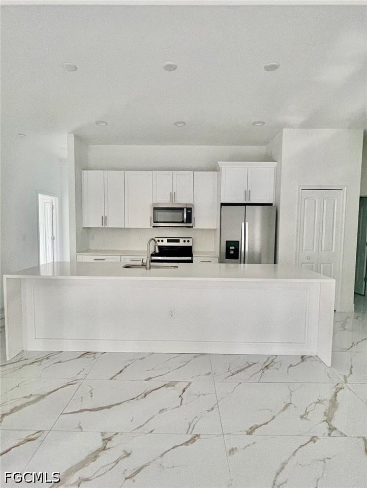 803 Wagner Ave - Photo 2 of 12
