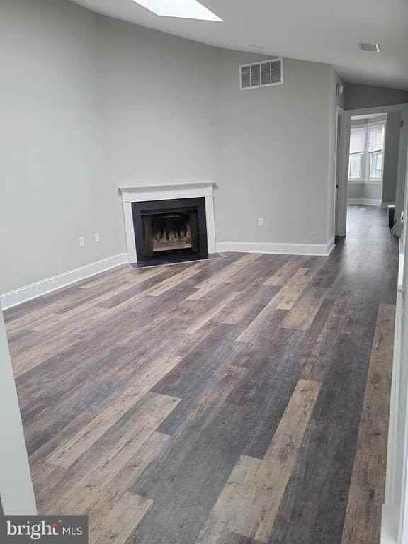 1617 Green St - Photo 4 of 25