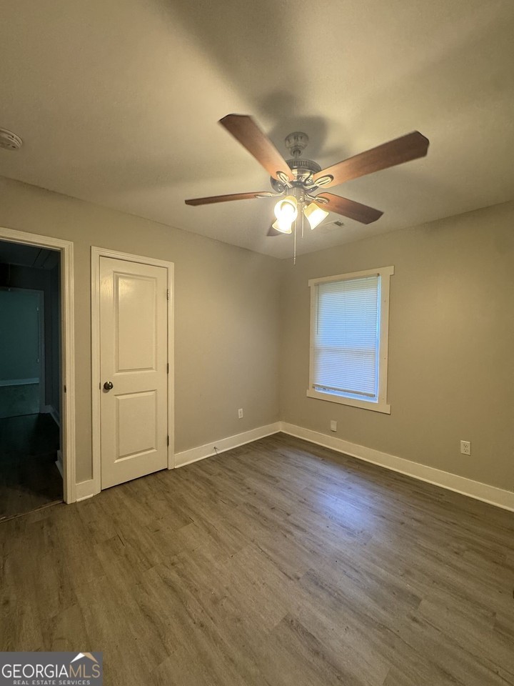 1174 Dolphin Dr Sw - Photo 5 of 14